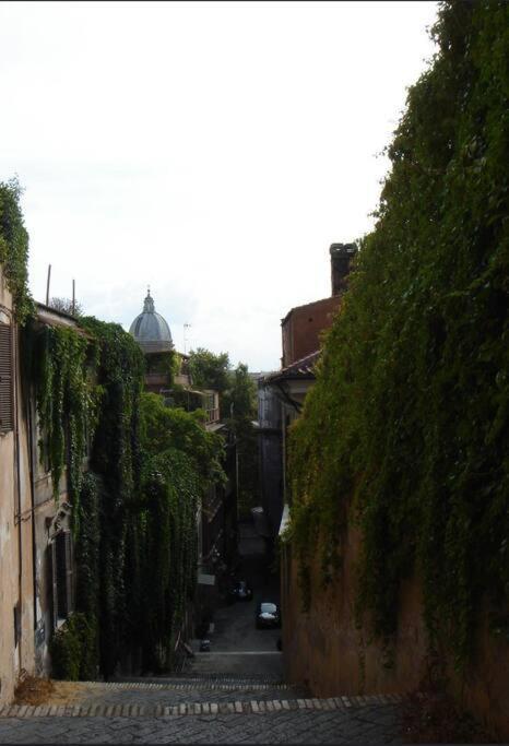 Nanni Vatican House Rom